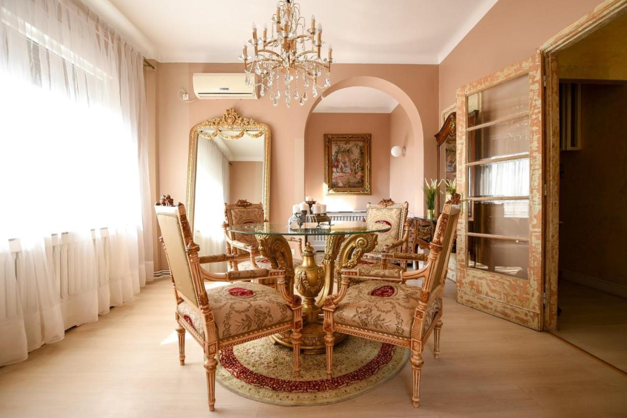 Apartament Baroque Splendor: Breathtaking Views & Design Bukareszt Zewnętrze zdjęcie