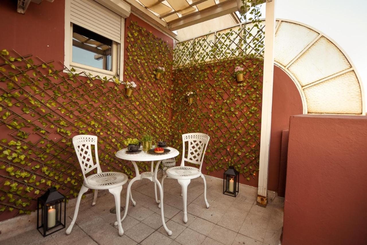 Apartament Baroque Splendor: Breathtaking Views & Design Bukareszt Zewnętrze zdjęcie