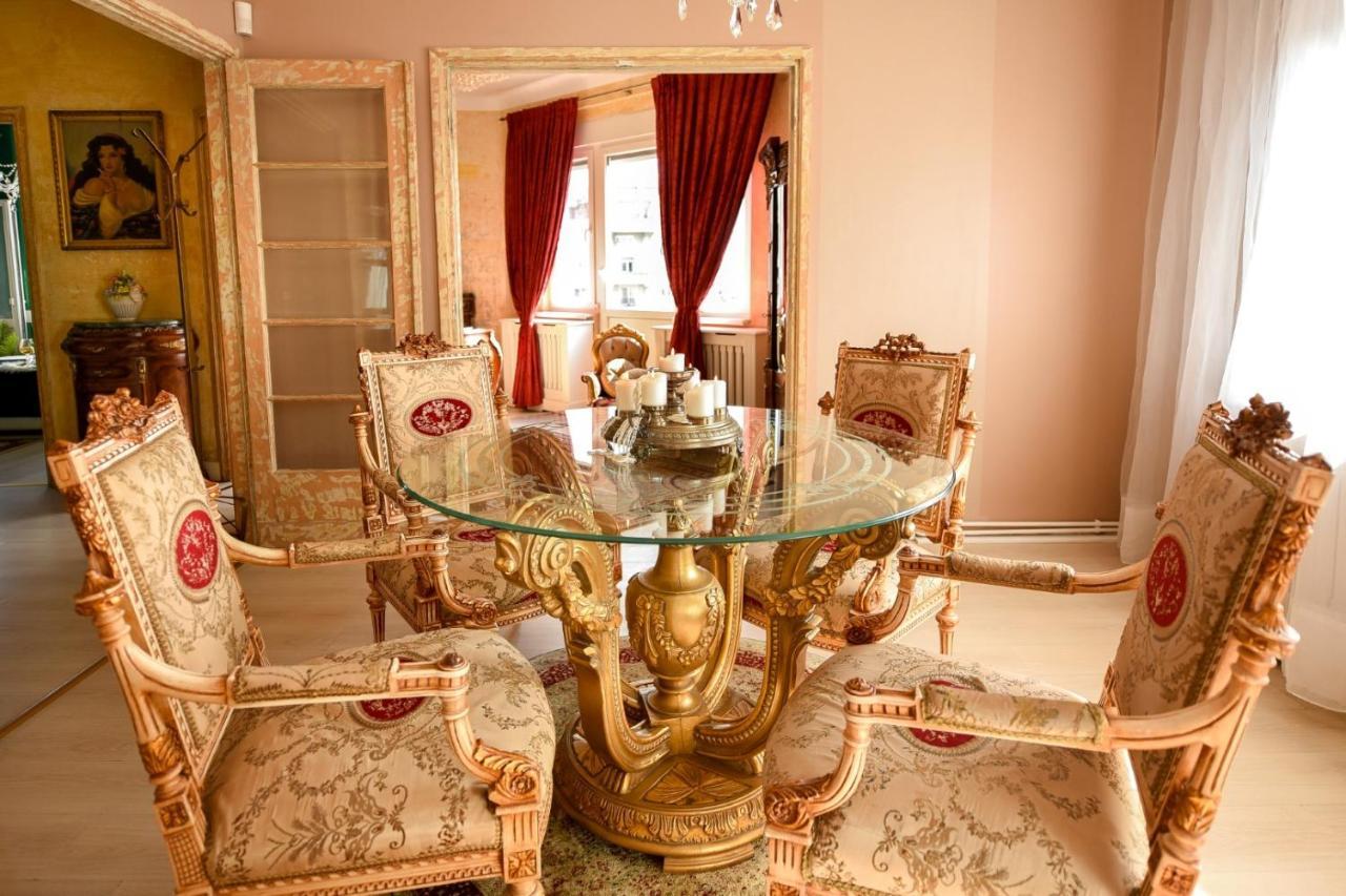 Apartament Baroque Splendor: Breathtaking Views & Design Bukareszt Zewnętrze zdjęcie